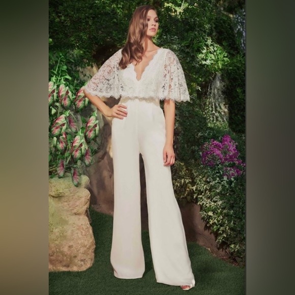 NEW- Tadashi Shoji - BRANSON LACE CAPELET IVORY JUMPSUIT- size 0/2 - Picture 2 of 9